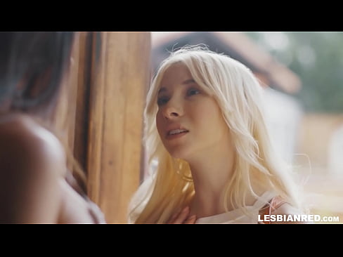❤️ Dívka se po několika měsících vrátí domů a skončí u lízání kundy své nevlastní matky ☑ Sex video u nás cs.porno24-7.ru ❌️